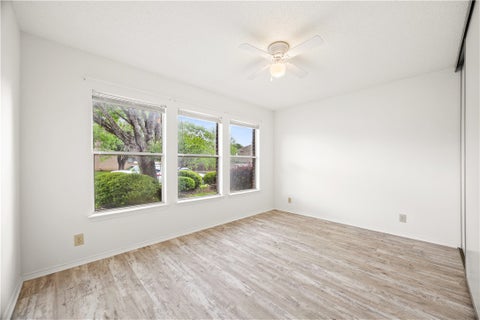 Tiny photo for 331 Stone Point Pt, New Braunfels, TX 78130 (MLS # 26011062)