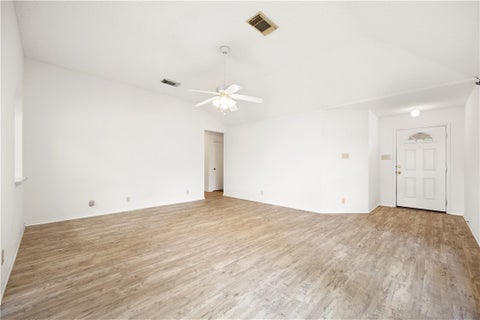 Tiny photo for 331 Stone Point Pt, New Braunfels, TX 78130 (MLS # 26011062)