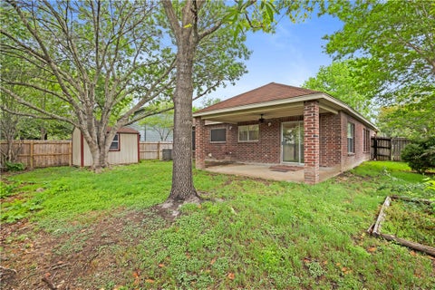 Tiny photo for 331 Stone Point Pt, New Braunfels, TX 78130 (MLS # 26011062)
