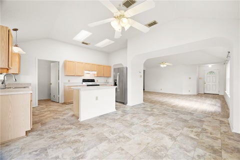 Tiny photo for 331 Stone Point Pt, New Braunfels, TX 78130 (MLS # 26011062)