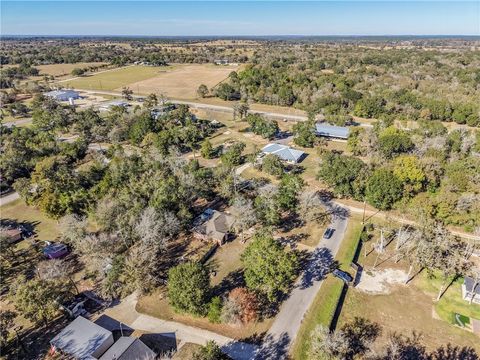 Tiny photo for 24350 Douwn Street, Hempstead, TX 77445 (MLS # 25013362)