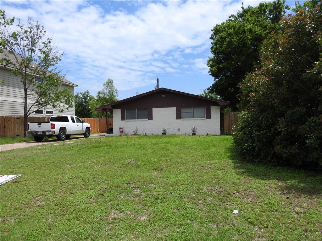 Photo of 108 Moss Street, College Station, TX 77840 (MLS # 26006165)