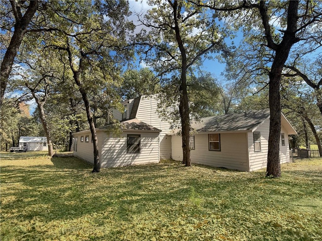 Photo for 13256 Wooded Acres Drive, Bremond, TX 76629 (MLS # 25011096)