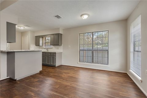 Tiny photo for 1003 E 24th Street, Bryan, TX 77803 (MLS # 25012001)