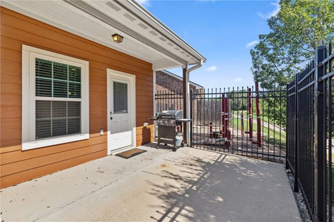 Tiny photo for 301 Southwest Parkway #308, College Station, TX 77840 (MLS # 26009810)