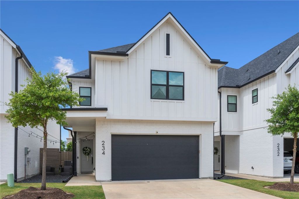 Photo of 234 Estates Cir, College Station, TX 77840 (MLS # 26005250)