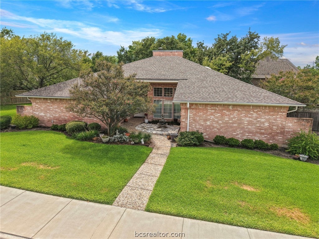 Photo of 300 Chimney Hill Drive, College Station, TX 77840 (MLS # 26009181)
