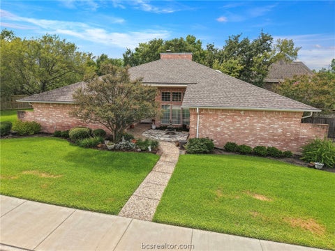 Photo of 300 Chimney Hill Drive, College Station, TX 77840 (MLS # 26009181)