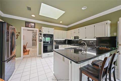 Tiny photo for 300 Chimney Hill Drive, College Station, TX 77840 (MLS # 26009181)