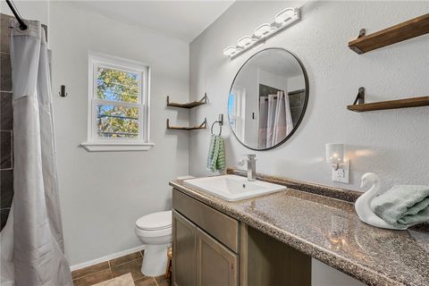 Tiny photo for 4517 Carter Creek Pkwy #5, Bryan, TX 77802 (MLS # 25013196)