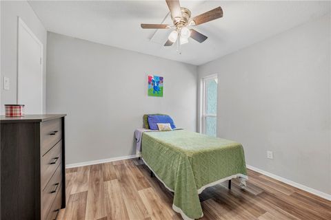 Tiny photo for 4517 Carter Creek Pkwy #5, Bryan, TX 77802 (MLS # 25013196)