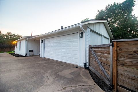 Tiny photo for 2602 Arbor Drive, Bryan, TX 77802 (MLS # 26006028)