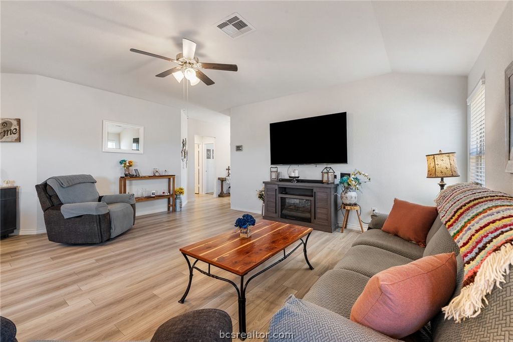 Photo of 5222 Montague Loop, Bryan, TX 77807 (MLS # 26001661)