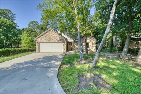 Photo of 1112 Holly Springs DR, Huntsville, TX 77320 (MLS # 26009108)