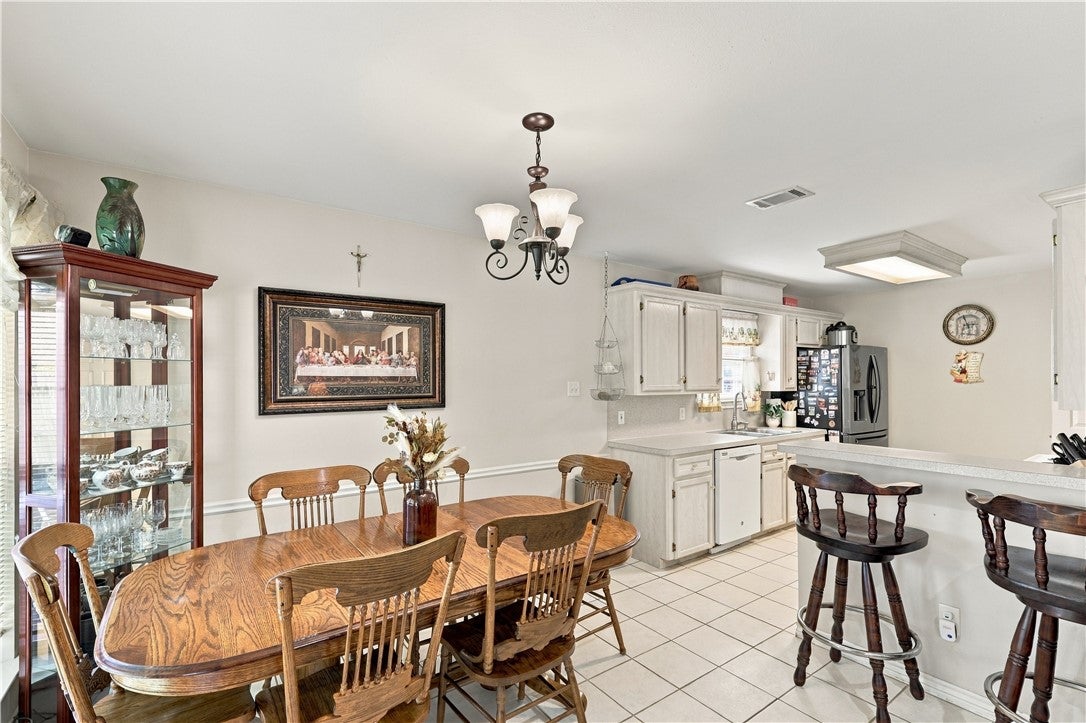 242 Stuttgart Circle