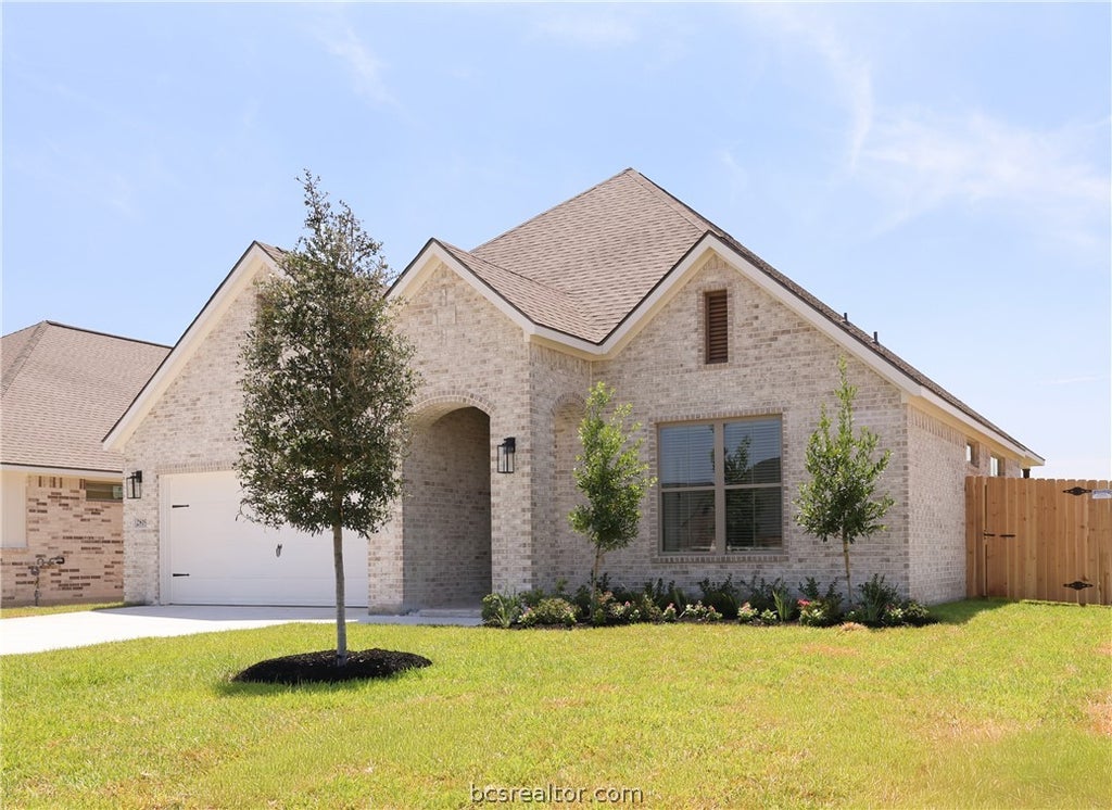 Photo of 2819 CAPTAIN Drive, Bryan, TX 77808 (MLS # 26010776)