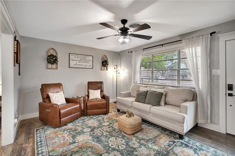 Tiny photo for 205 Munz Street, Brenham, TX 77833 (MLS # 26001008)