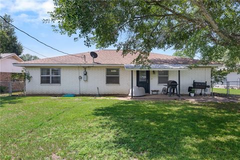 Tiny photo for 806 Dillard Street, Caldwell, TX 77836 (MLS # 26006828)