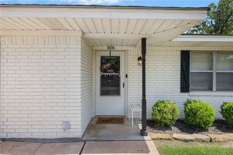 Tiny photo for 806 Dillard Street, Caldwell, TX 77836 (MLS # 26006828)
