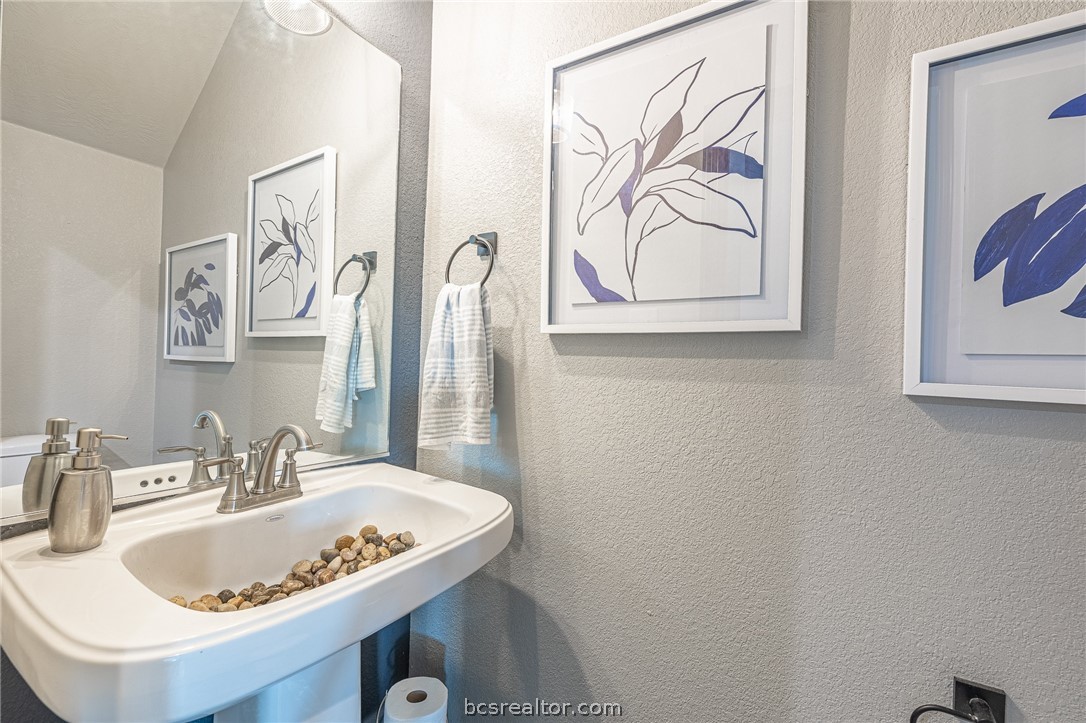 College Station, Texas 77840, United States, 2 Bedrooms Bedrooms, ,2 BathroomsBathrooms,Residential,Pending,58927