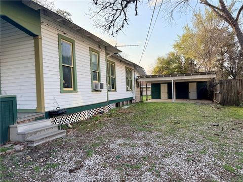 Tiny photo for 236 8th Street, Somerville, TX 77879 (MLS # 26002929)