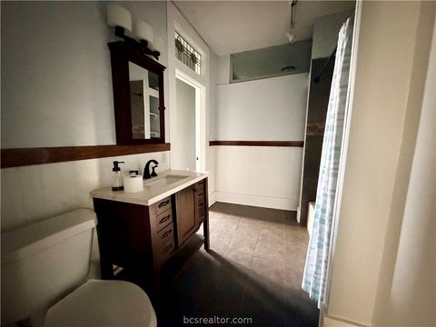 Tiny photo for 236 8th Street, Somerville, TX 77879 (MLS # 26002929)