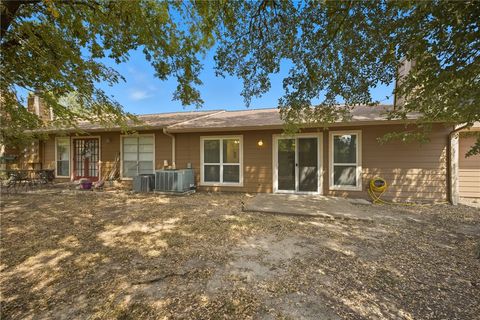 Tiny photo for 2826 Oakside Drive, Bryan, TX 77802 (MLS # 25010486)