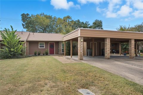 Tiny photo for 2826 Oakside Drive, Bryan, TX 77802 (MLS # 25010486)