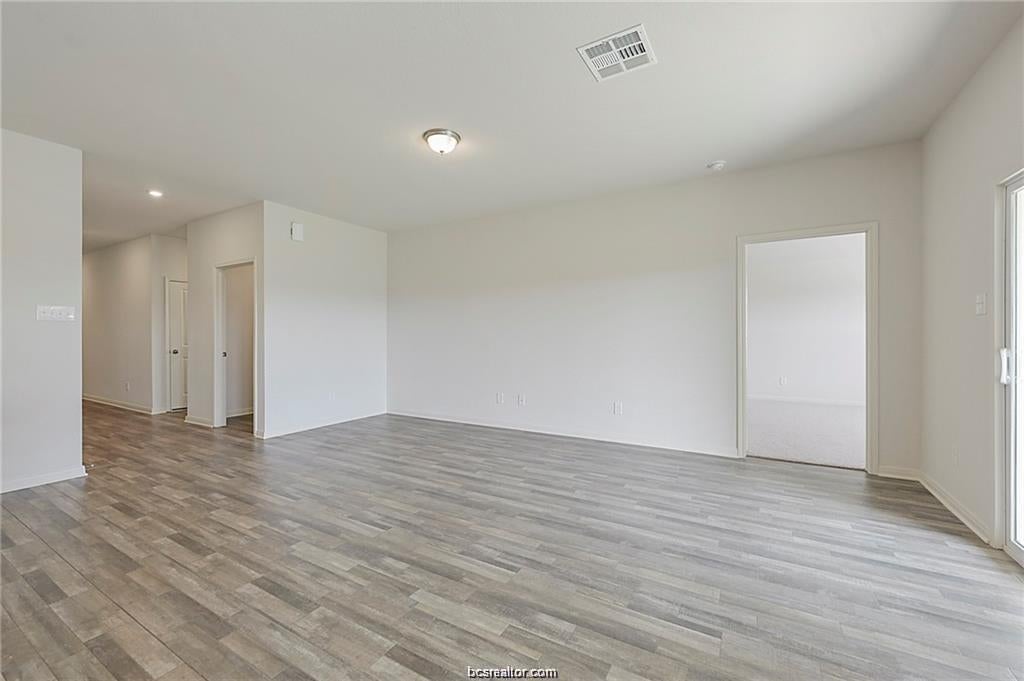 Photo of 5521 Fox Bluff Drive, Bryan, TX 77807 (MLS # 26012045)