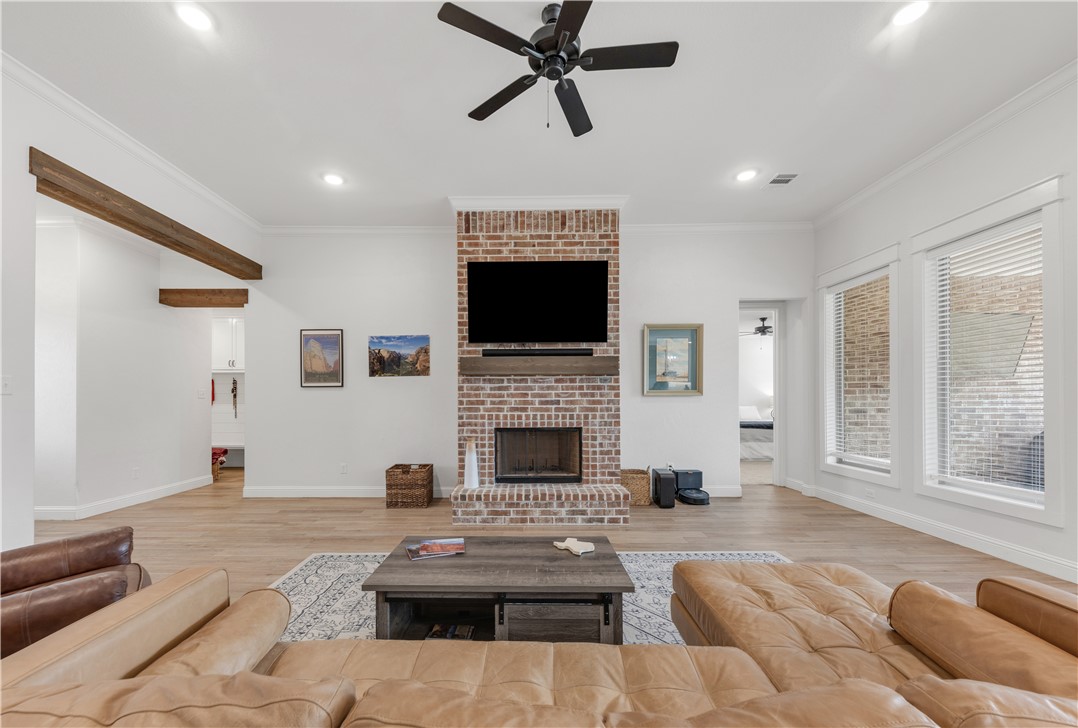 Bryan, Texas 77802, United States, 4 Bedrooms Bedrooms, ,3 BathroomsBathrooms,Residential,Active,82423