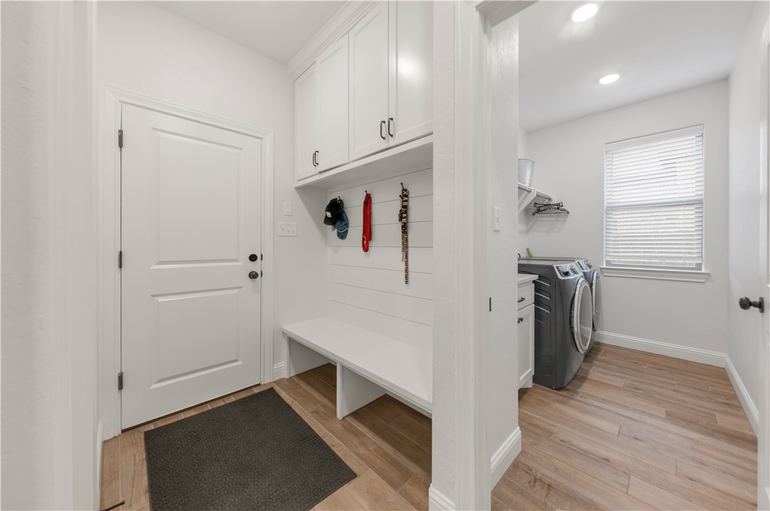 Bryan, Texas 77802, United States, 4 Bedrooms Bedrooms, ,3 BathroomsBathrooms,Residential,Active,82423