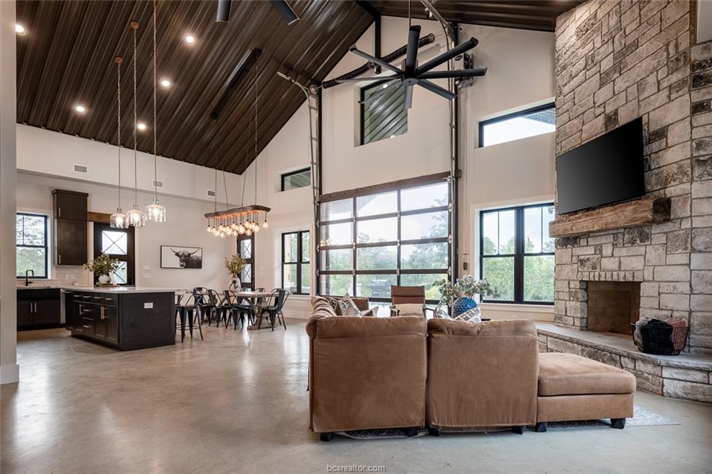 6876 Koppe Bridge Road