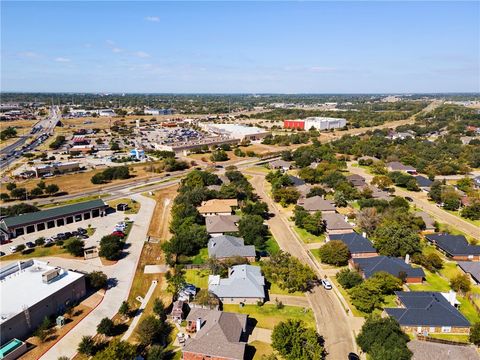 Tiny photo for 2310 S Pioneer Trail, Bryan, TX 77808 (MLS # 25010681)