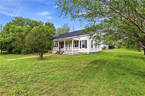 Tiny photo for 915 E Mitchell Street, Calvert, TX 77837 (MLS # 26004526)