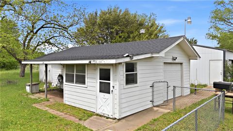 Tiny photo for 915 E Mitchell Street, Calvert, TX 77837 (MLS # 26004526)