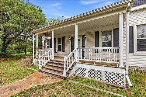 Tiny photo for 915 E Mitchell Street, Calvert, TX 77837 (MLS # 26004526)