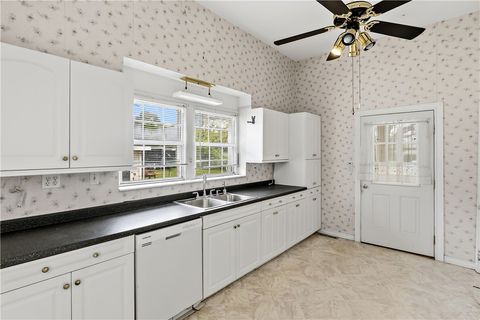 Tiny photo for 915 E Mitchell Street, Calvert, TX 77837 (MLS # 26004526)