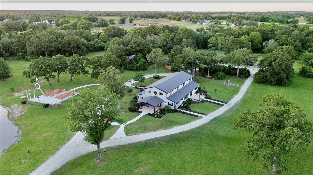 601 E Collard Street