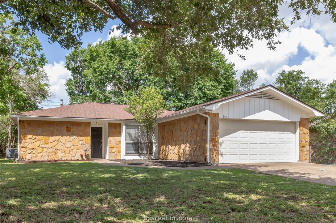 College Station, Texas 77845, United States, 3 Bedrooms Bedrooms, ,2 BathroomsBathrooms,Residential,Pending,54402