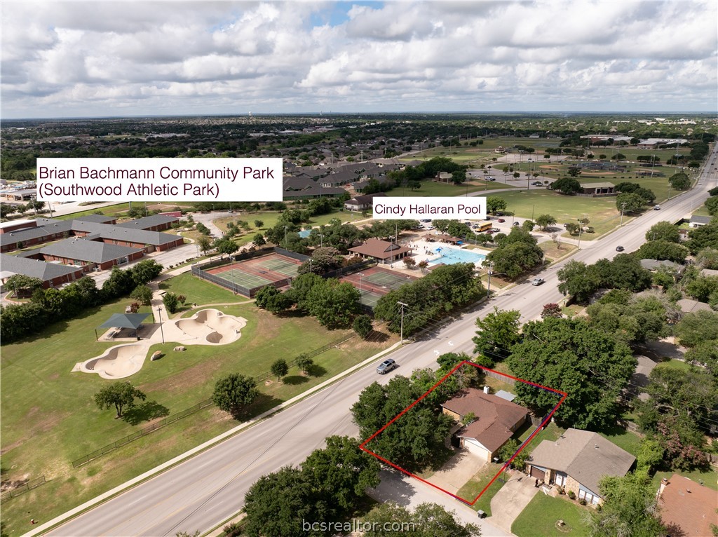 College Station, Texas 77845, United States, 3 Bedrooms Bedrooms, ,2 BathroomsBathrooms,Residential,Pending,54402