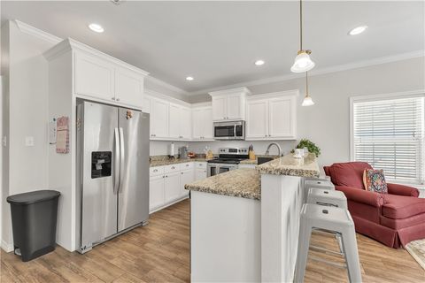 Tiny photo for 117 Sterling Street, College Station, TX 77840 (MLS # 25011444)