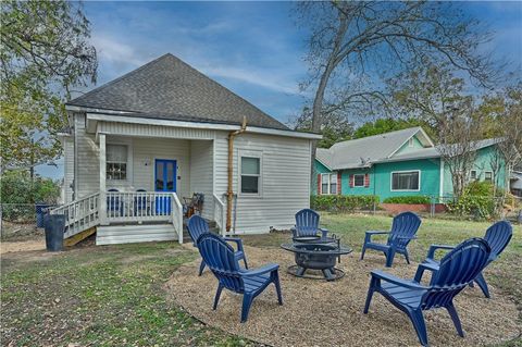 Tiny photo for 511 Peabody Street, Brenham, TX 77833 (MLS # 26001675)