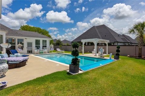 Tiny photo for 5108 Miramont Circle Cir, Bryan, TX 77802 (MLS # 26007461)