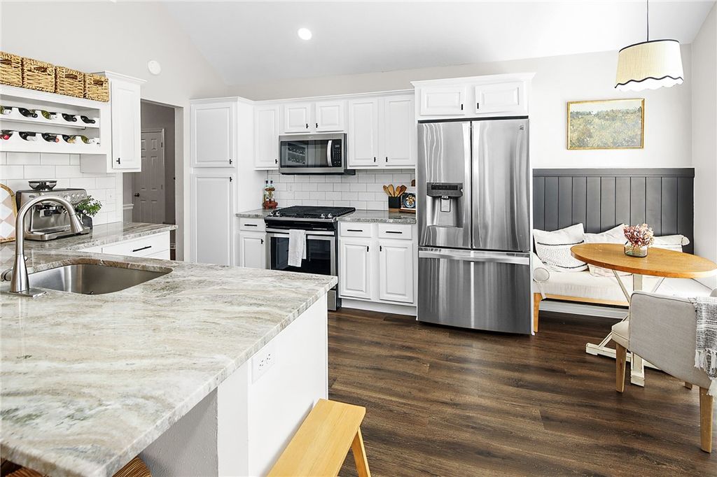 Photo of 2524 Willow Bend Drive, Bryan, TX 77802 (MLS # 26002284)