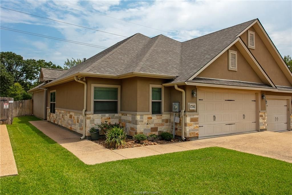 Photo of 1716 Lonetree Drive, College Station, TX 77845 (MLS # 26002846)