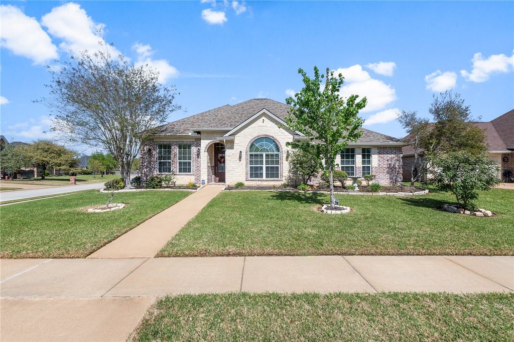 Photo of 8408 Turtle Rock Loop, College Station, TX 77845 (MLS # 26003743)