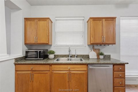 Tiny photo for 904 Eagle Avenue, College Station, TX 77845 (MLS # 26005272)