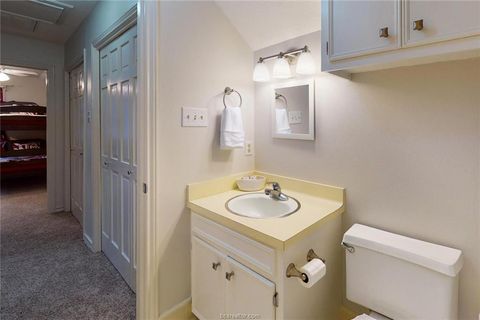 Tiny photo for 900 Westview Street, Bryan, TX 77802 (MLS # 26002967)