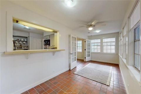 Tiny photo for 900 Westview Street, Bryan, TX 77802 (MLS # 26002967)