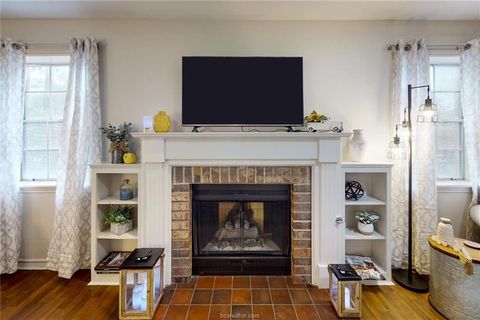 Tiny photo for 900 Westview Street, Bryan, TX 77802 (MLS # 26002967)